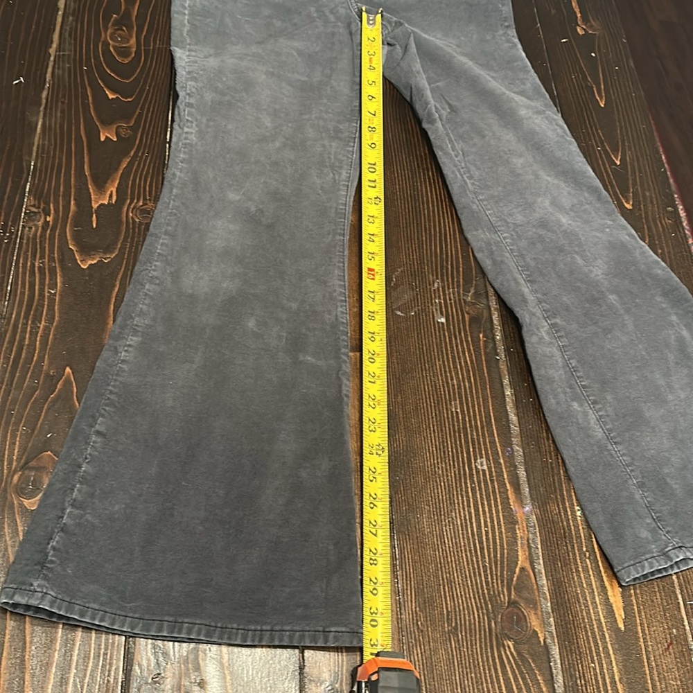 American Eagle Gray Flared Pants - image 5